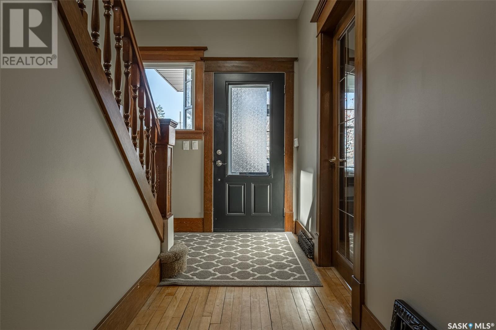 Property at 413 Lansdowne AVENUE image 4