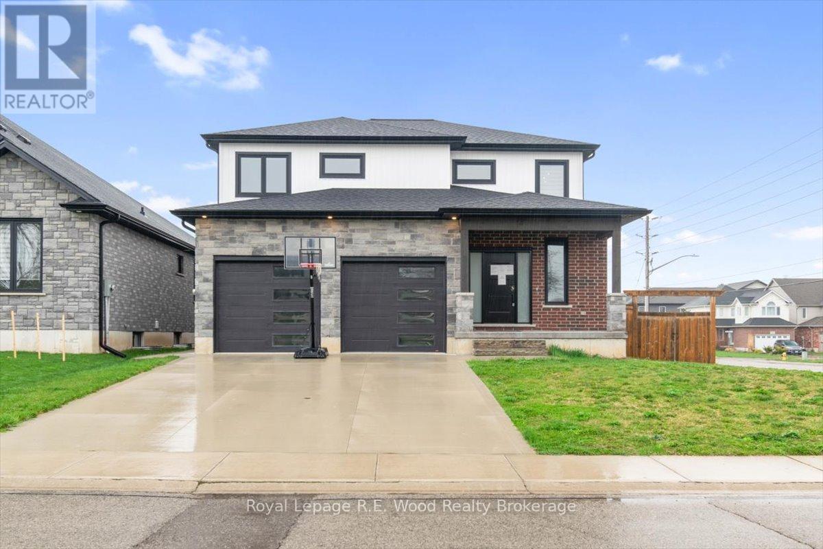 Property at 81 WOODLAND CRESCENT N image 1
