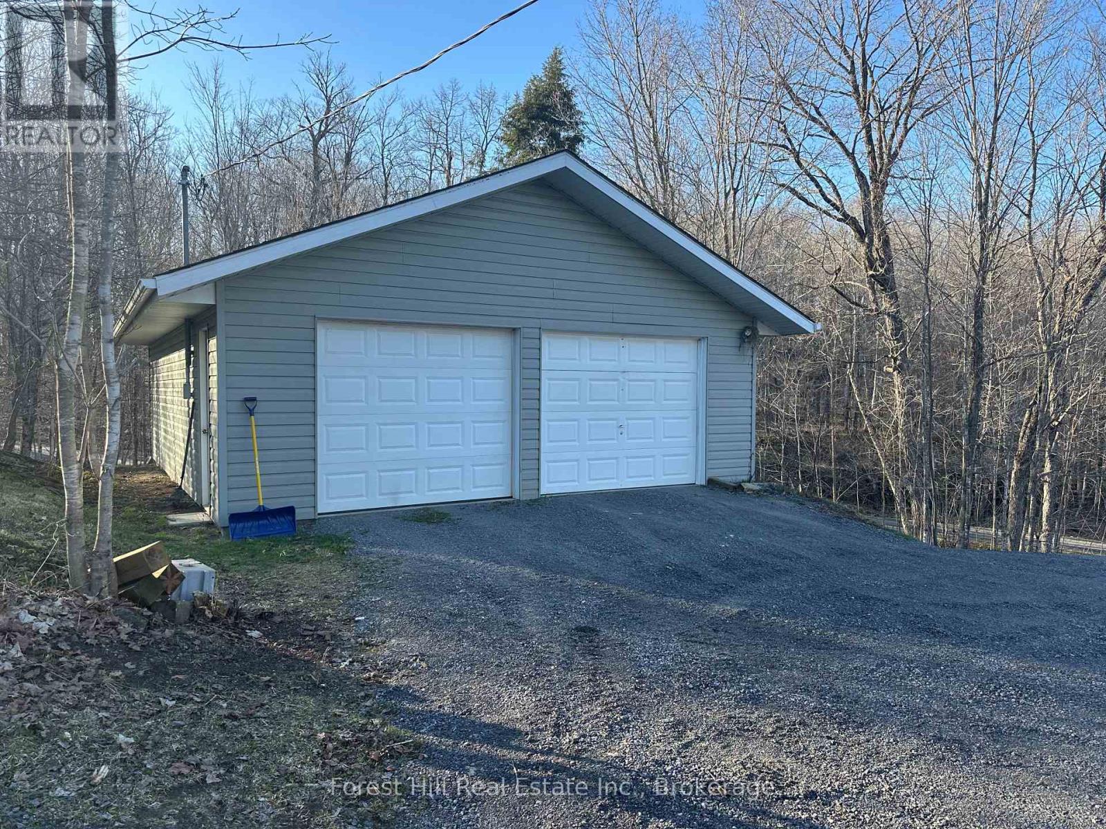 258 Victoria Lane, Parry Sound Remote Area, Ontario  P0H 1A0 - Photo 2 - X12107780