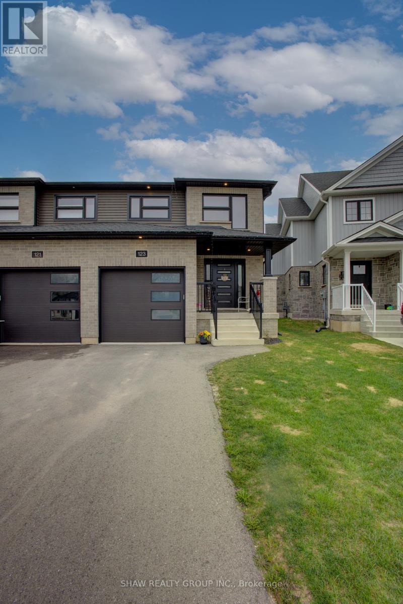 123 Second Street, Brockton, Ontario  N0G 2V0 - Photo 3 - X12016562