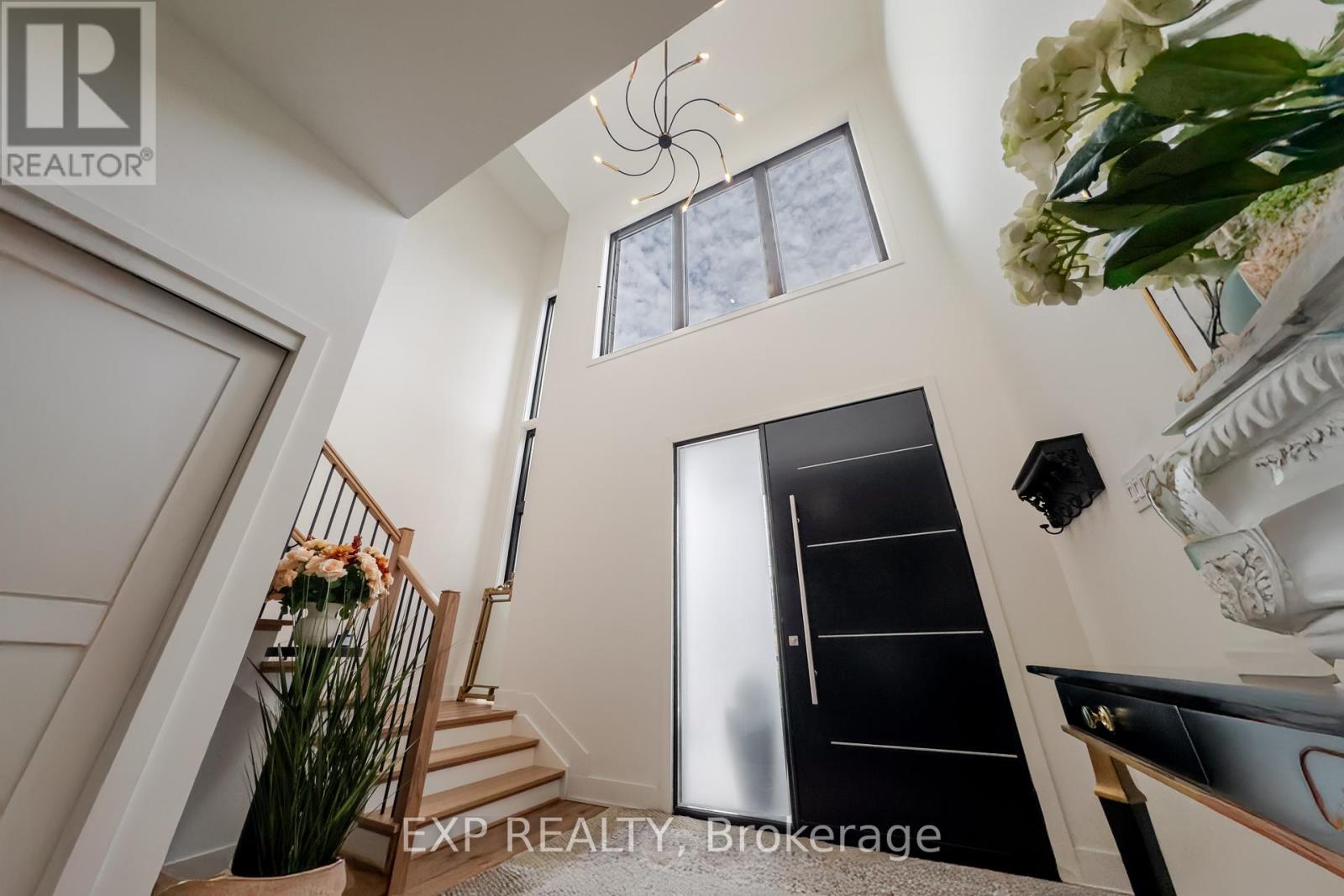 Property at 12A VIEWMOUNT DRIVE image 3