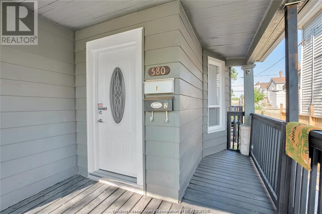 Property at 580 BRUCE image 3
