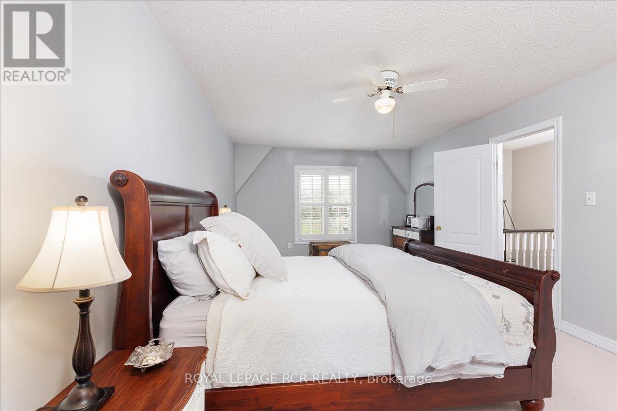 340 King Street E, East Gwillimbury, Ontario  L0G 1M0 - Photo 16 - N12107676