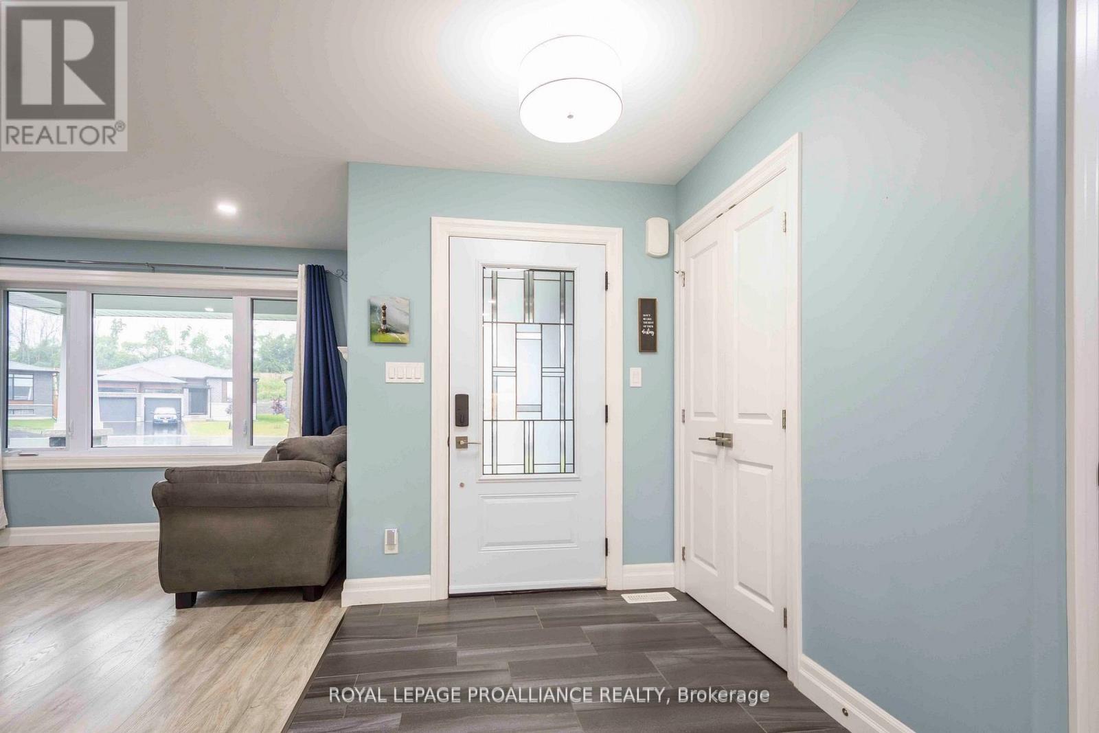 Property at 42 SCHMIDT WAY image 3