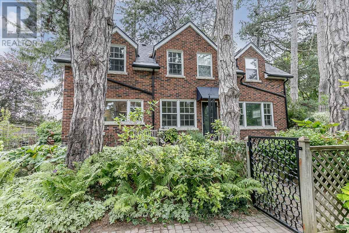 78 Wells Street, Aurora (Aurora Village), Ontario  L4G 1S9 - Photo 1 - N12107736