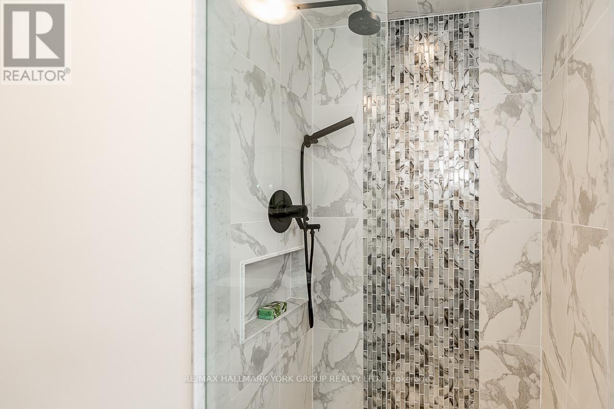 78 Wells Street, Aurora (Aurora Village), Ontario  L4G 1S9 - Photo 23 - N12107736