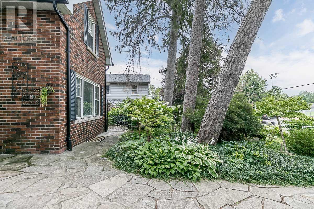 78 Wells Street, Aurora (Aurora Village), Ontario  L4G 1S9 - Photo 46 - N12107736