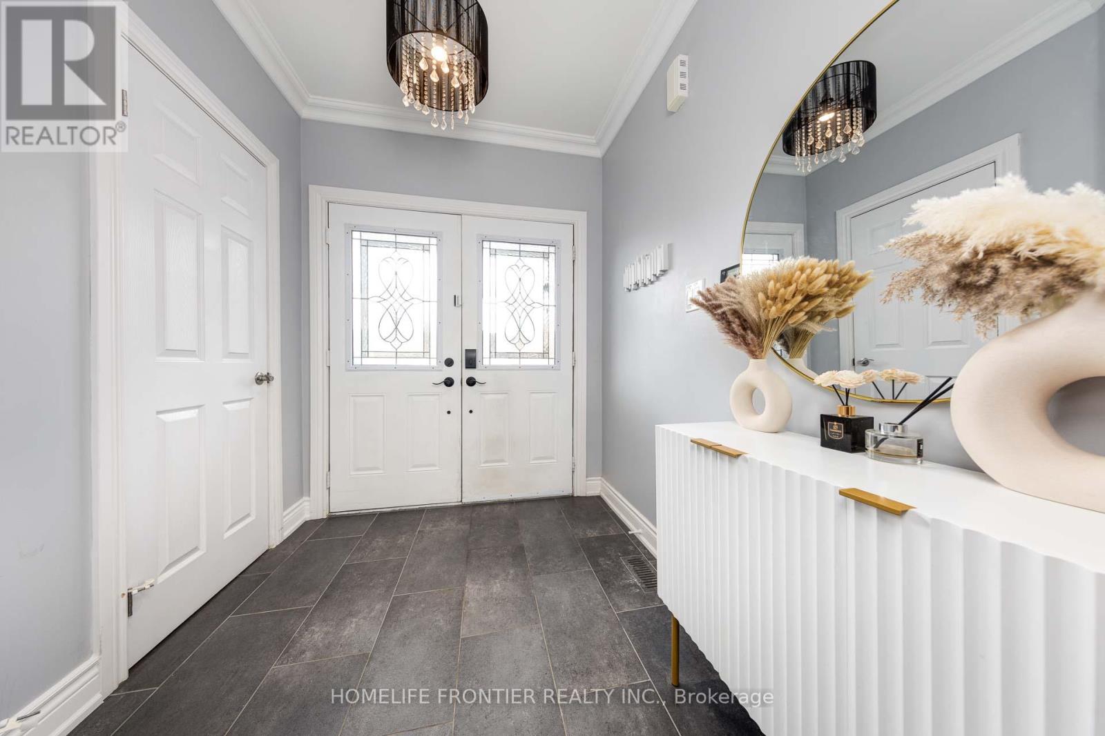 Property at 51 EAGLEVIEW WAY image 3