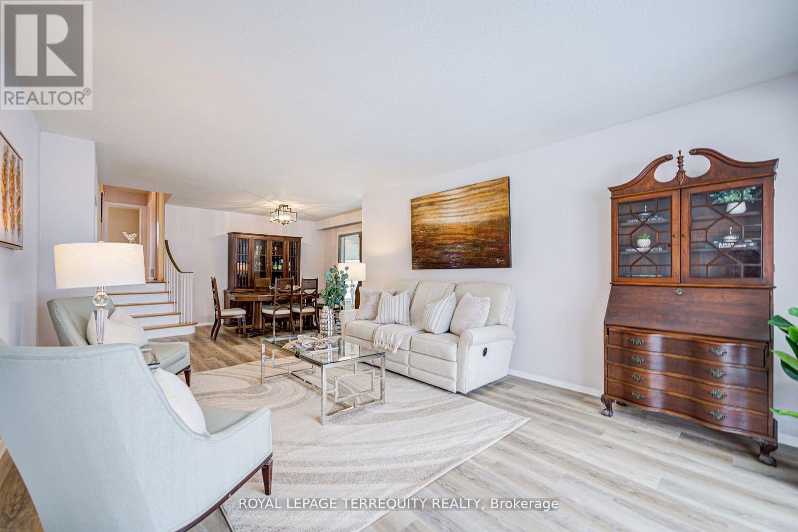Property at 6 WINTERSET CRESCENT image 2
