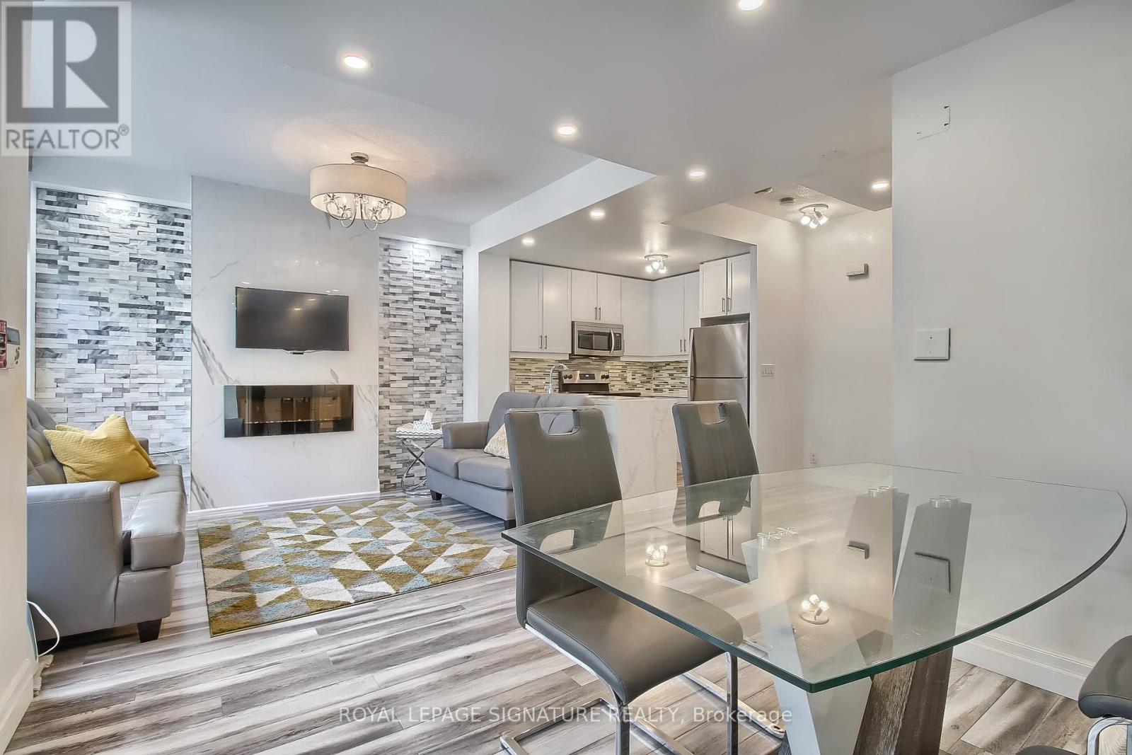 104 - 90 Absolute Avenue, Mississauga (City Centre), Ontario  L4Z 0A3 - Photo 12 - W12107808
