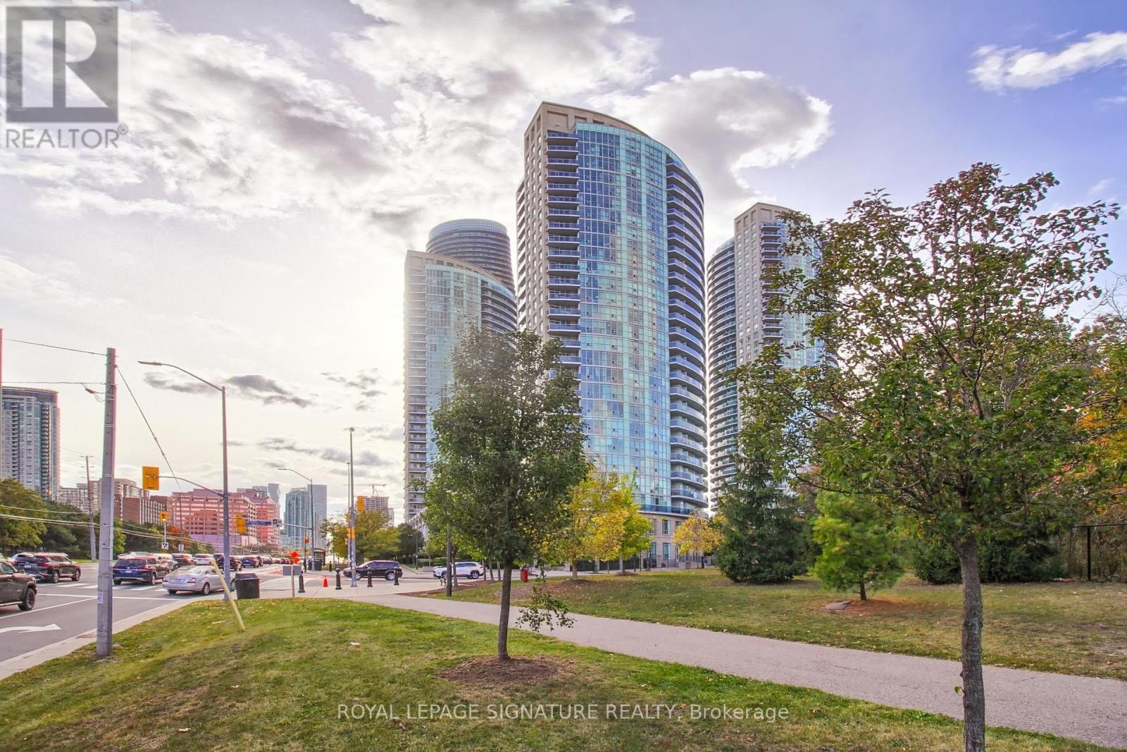 104 - 90 Absolute Avenue, Mississauga (City Centre), Ontario  L4Z 0A3 - Photo 2 - W12107808
