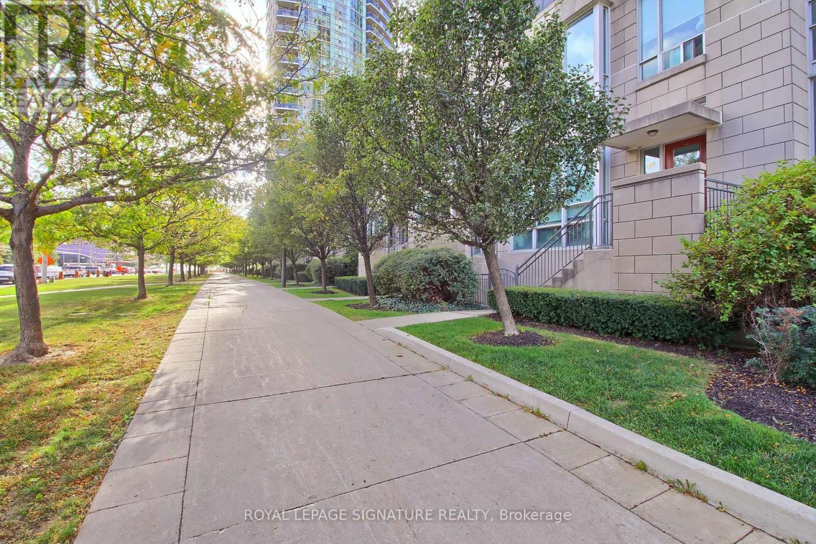 104 - 90 Absolute Avenue, Mississauga (City Centre), Ontario  L4Z 0A3 - Photo 3 - W12107808