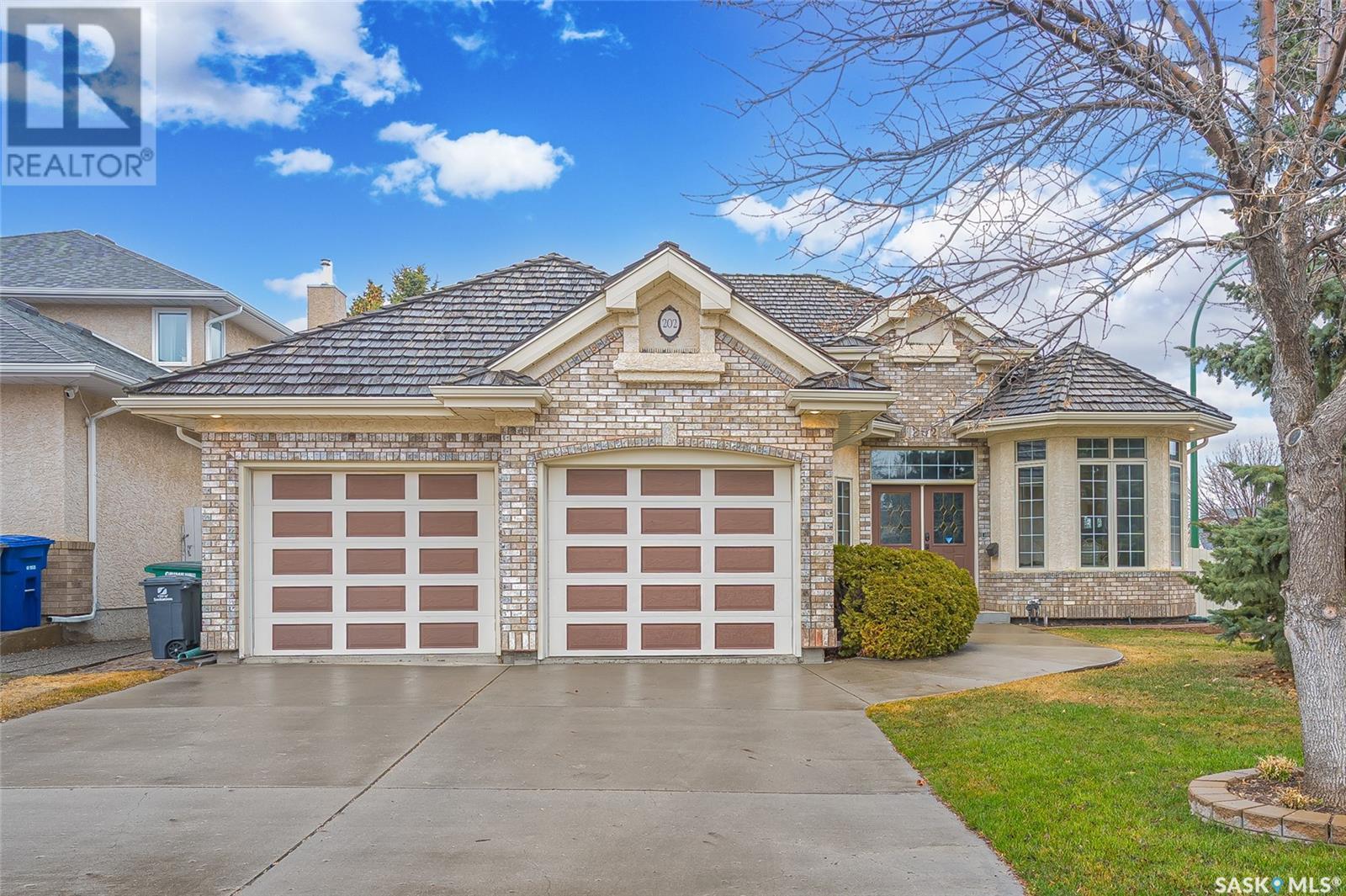 Property at 202 Collins TERRACE image 1