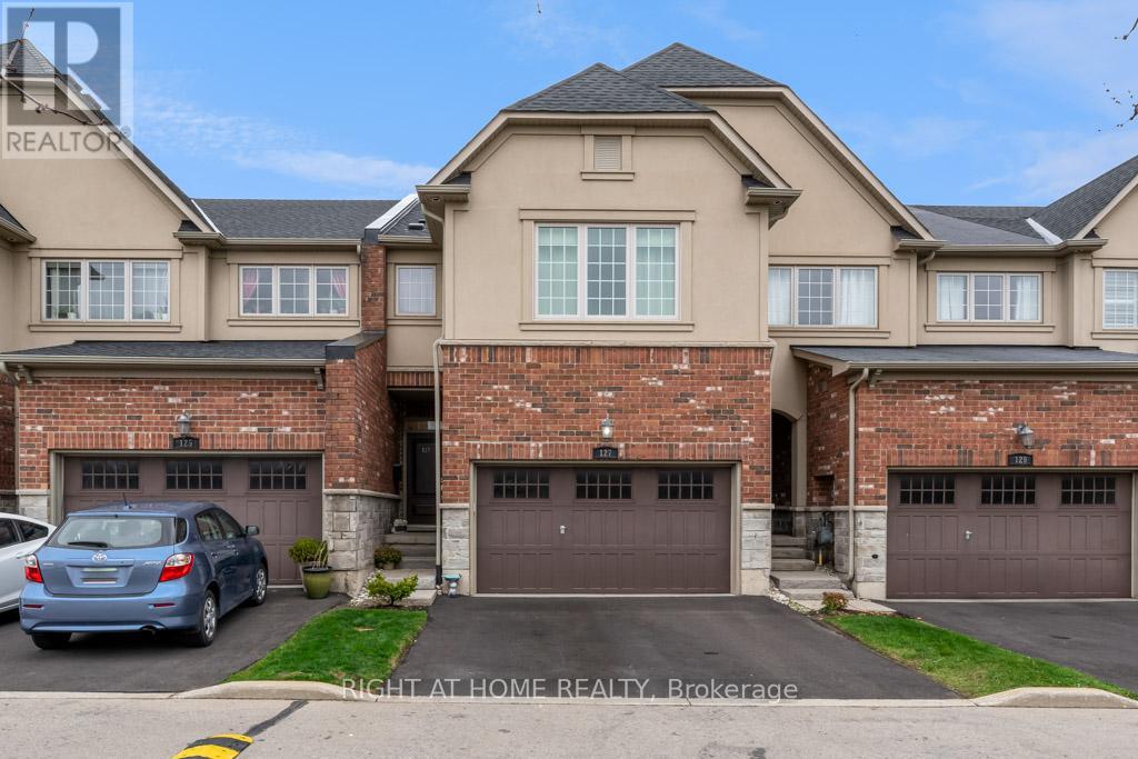 Property at 127 - 127 OAKHAVEN PLACE image 1