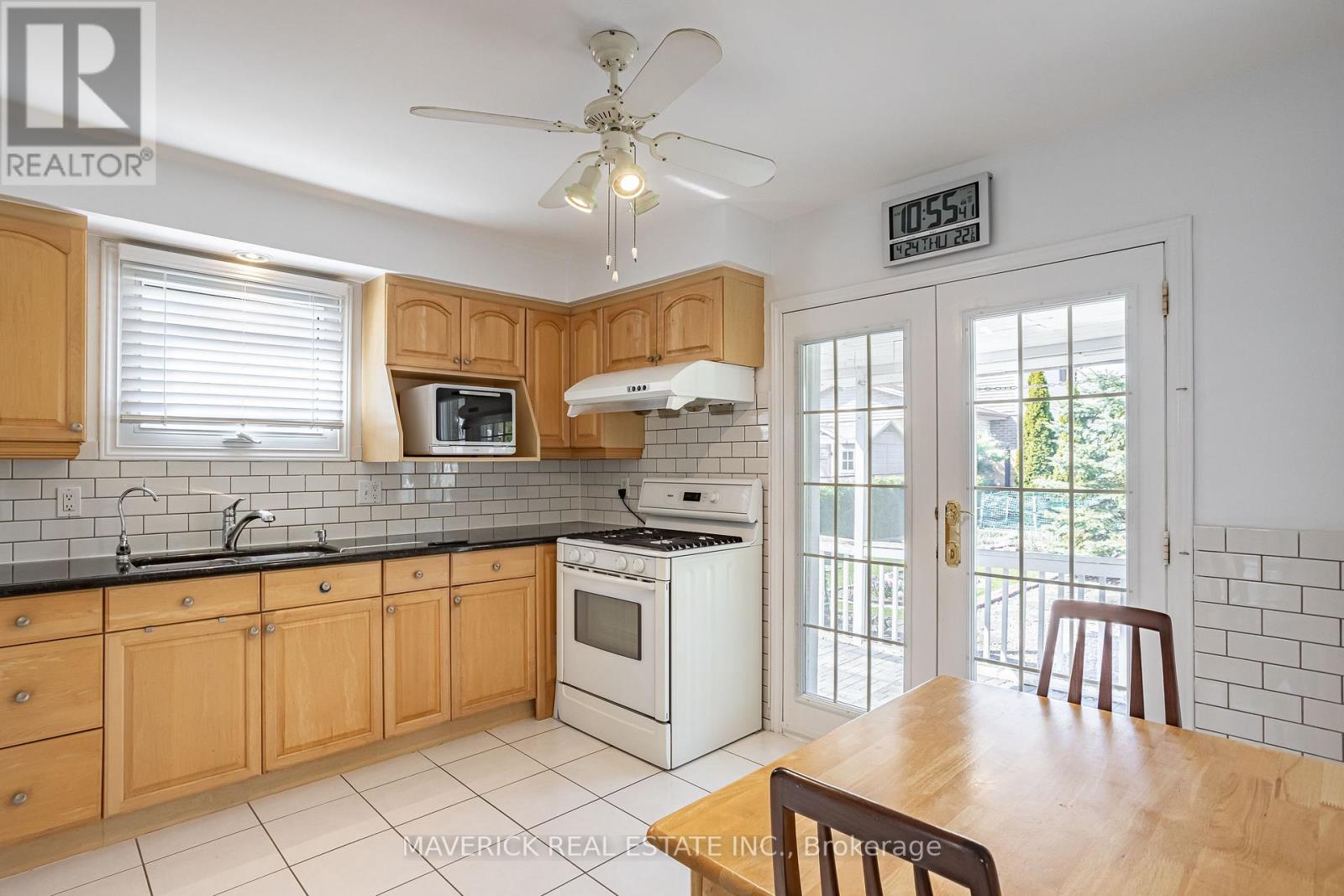 Photo 7 of 33 for 107 Ardsley Crescent