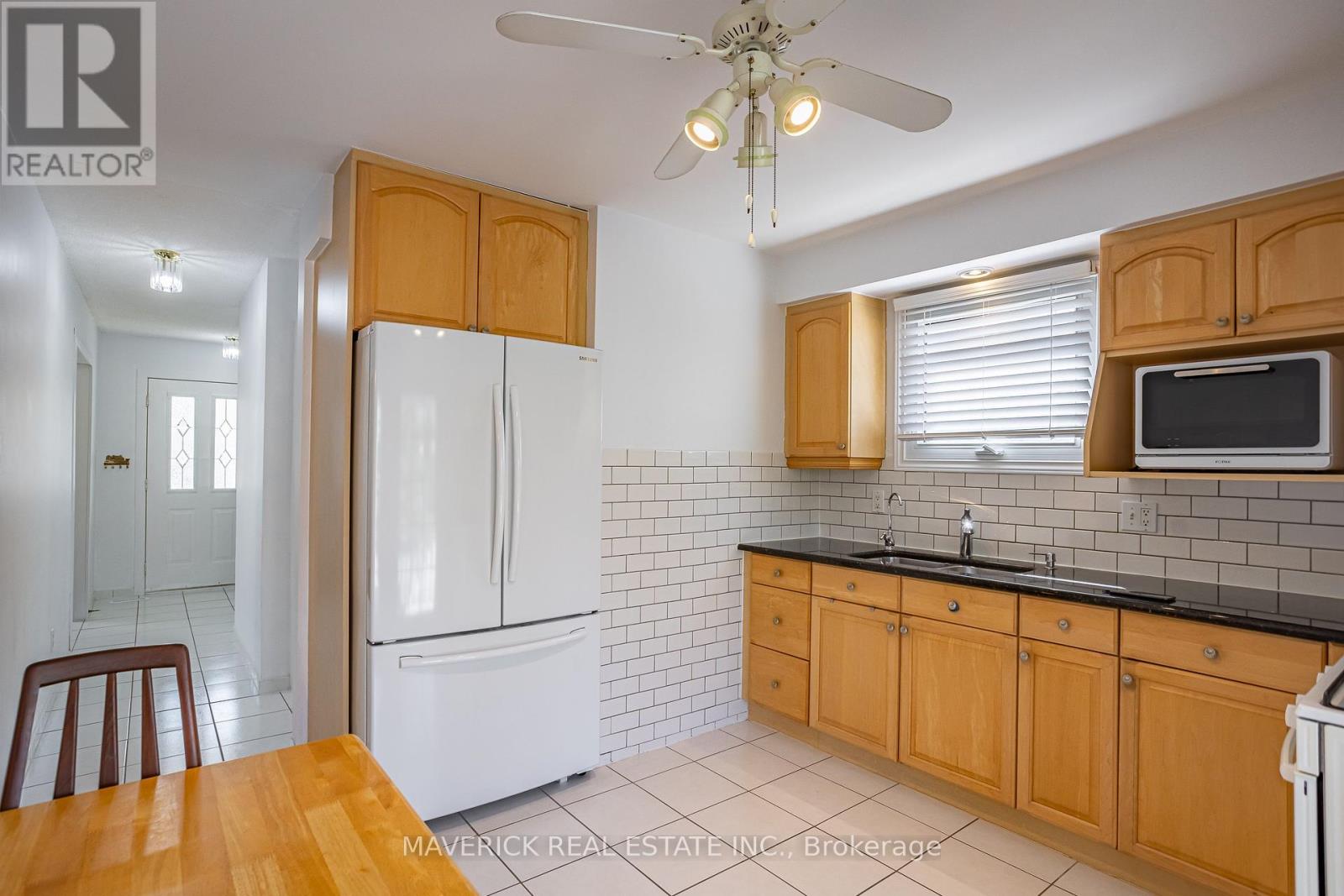 Photo 8 of 33 for 107 Ardsley Crescent