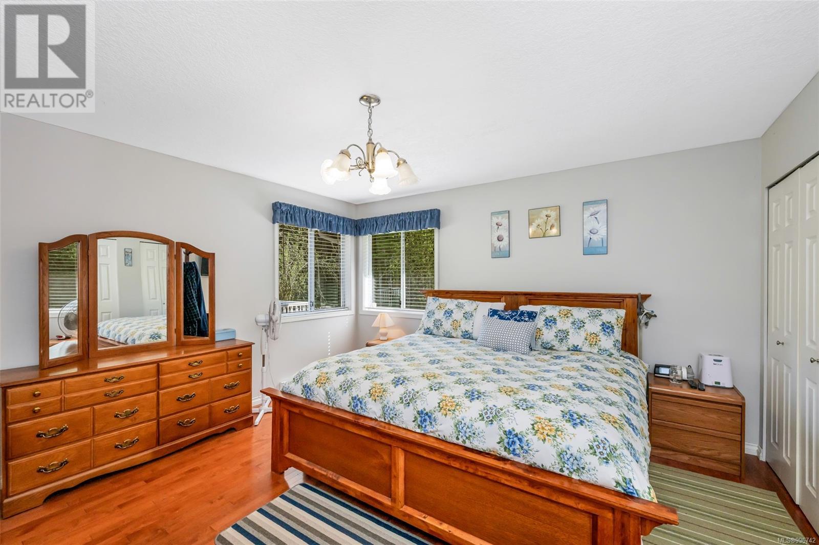 Property at 4759 Yellow Point Rd image 3