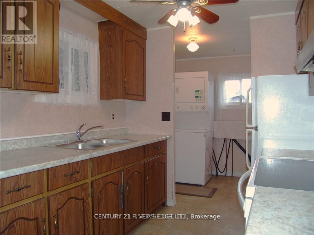 44 - 1871 Oxford Avenue, Elizabethtown-Kitley, Ontario  K6V 7B5 - Photo 15 - X12010707