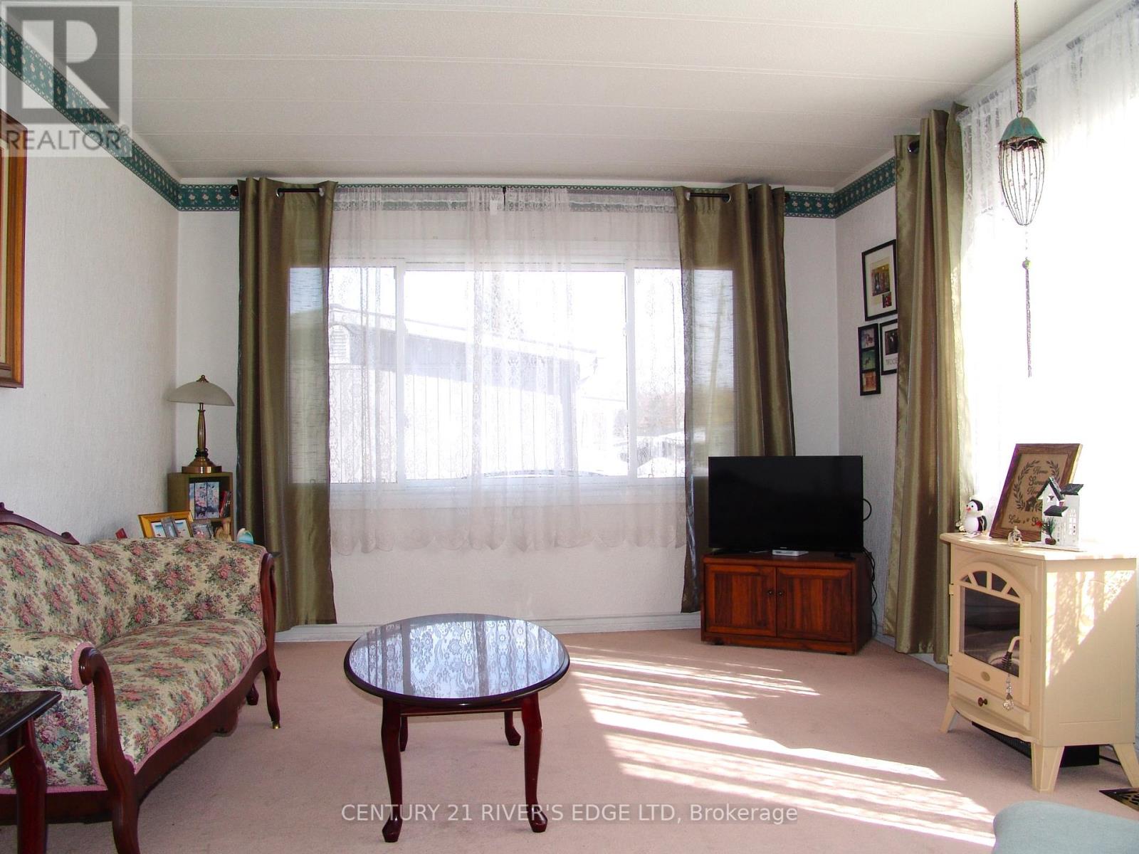 44 - 1871 Oxford Avenue, Elizabethtown-Kitley, Ontario  K6V 7B5 - Photo 3 - X12010707