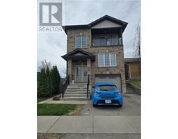 177 WINDALE Crescent 333 - Laurentian Hills/Country Hills W