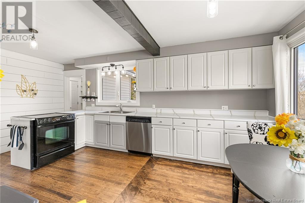 Property at 117 Leonard Street image 5