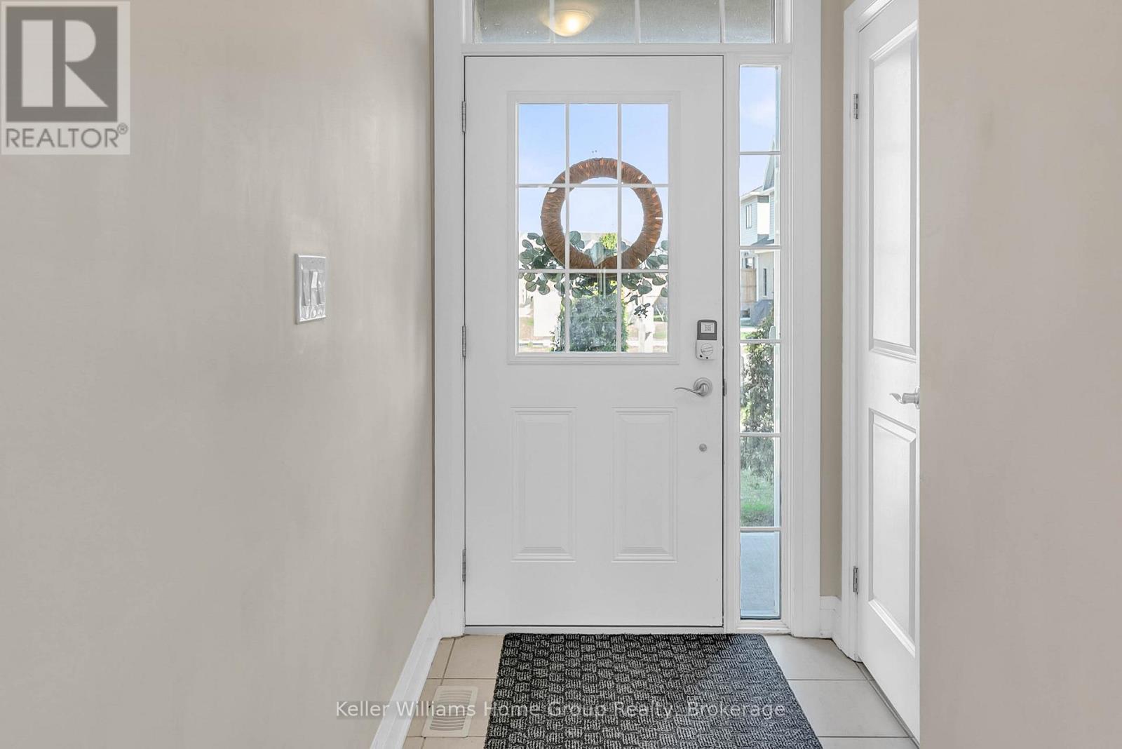 Property at 160 FOAMFLOWER PLACE image 3