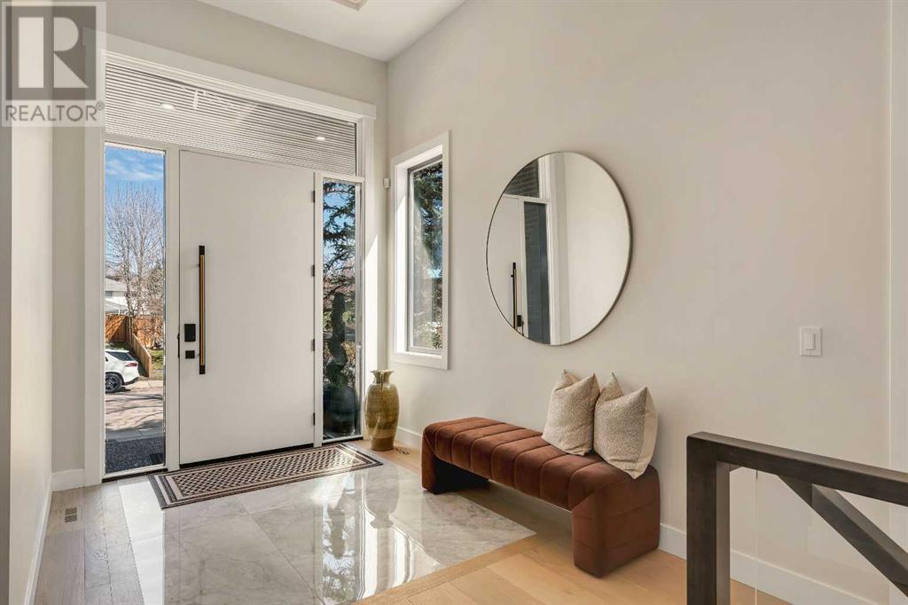 Property at 1027 39 Avenue NW image 4