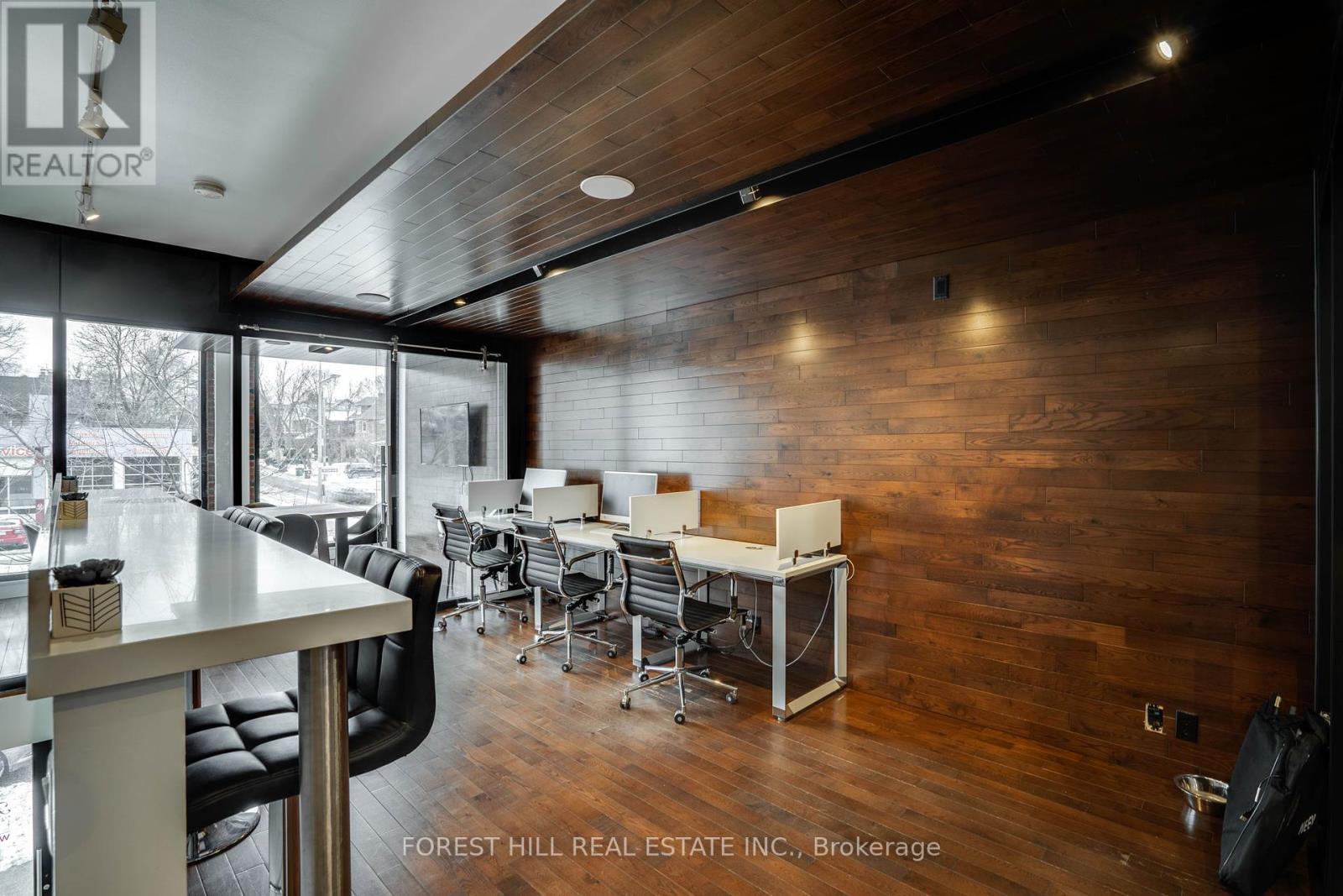 200 - 659 St Clair Avenue W, Toronto (Wychwood), Ontario  M6K 0G7 - Photo 3 - C12107814