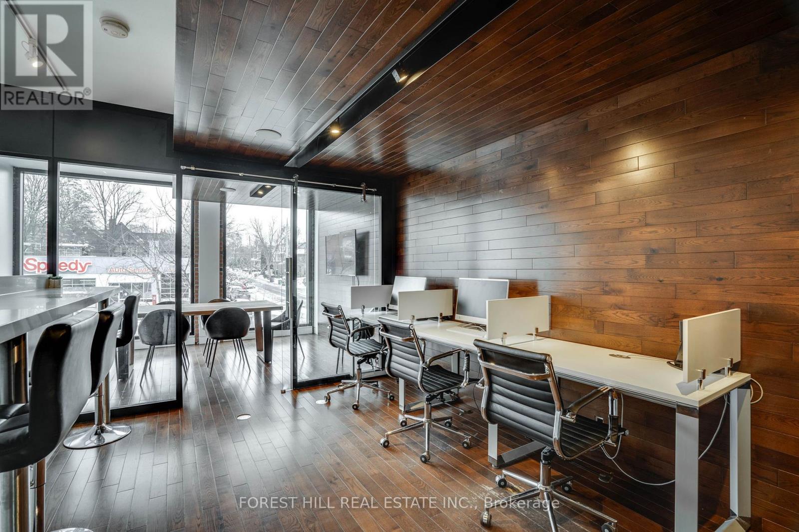 200 - 659 St Clair Avenue W, Toronto (Wychwood), Ontario  M6K 0G7 - Photo 6 - C12107814