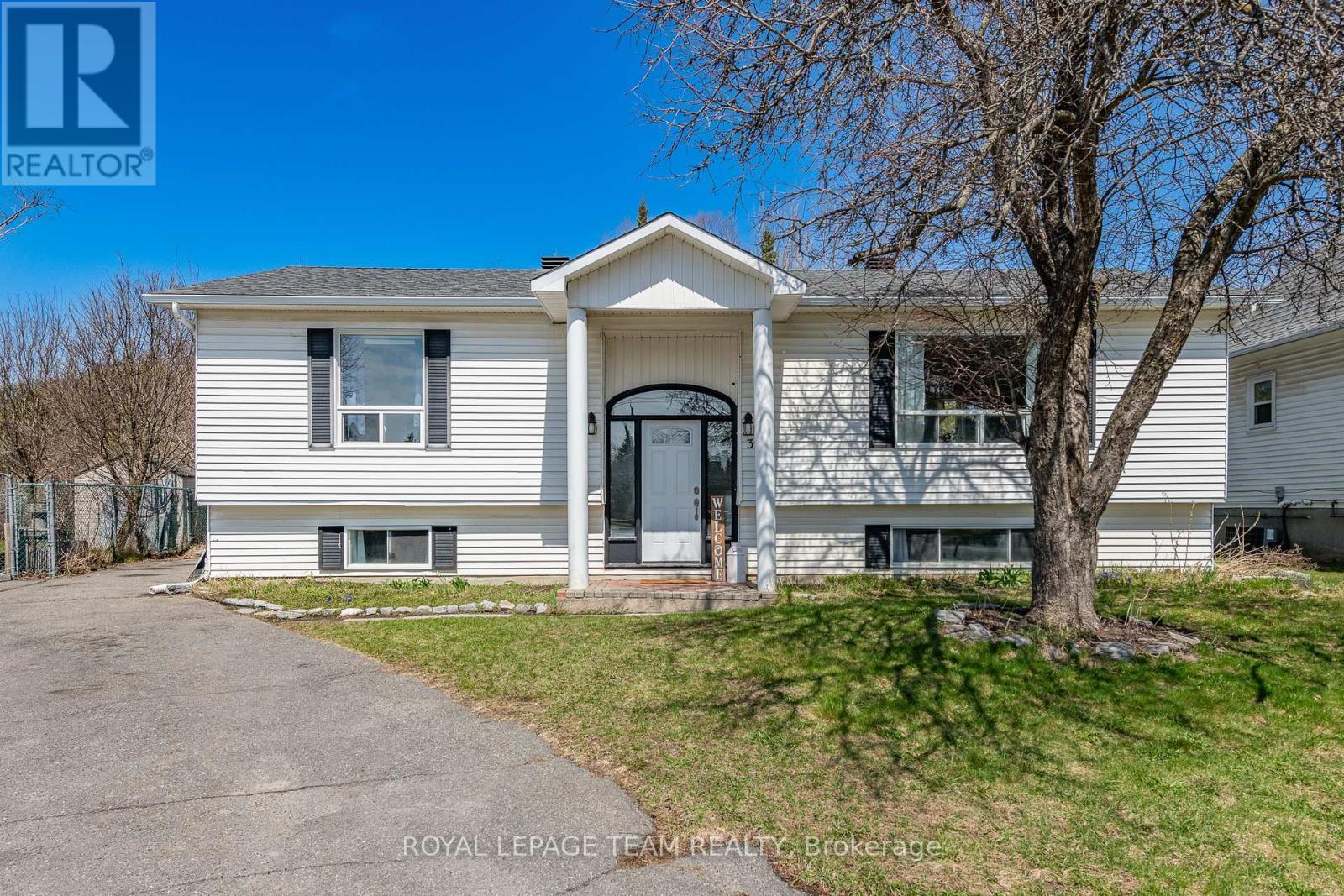 Property at 34 POOLE CREEK CRESCENT image 1