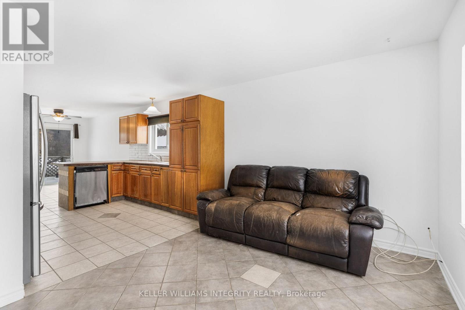 Property at 120 HERBERT STREET image 5