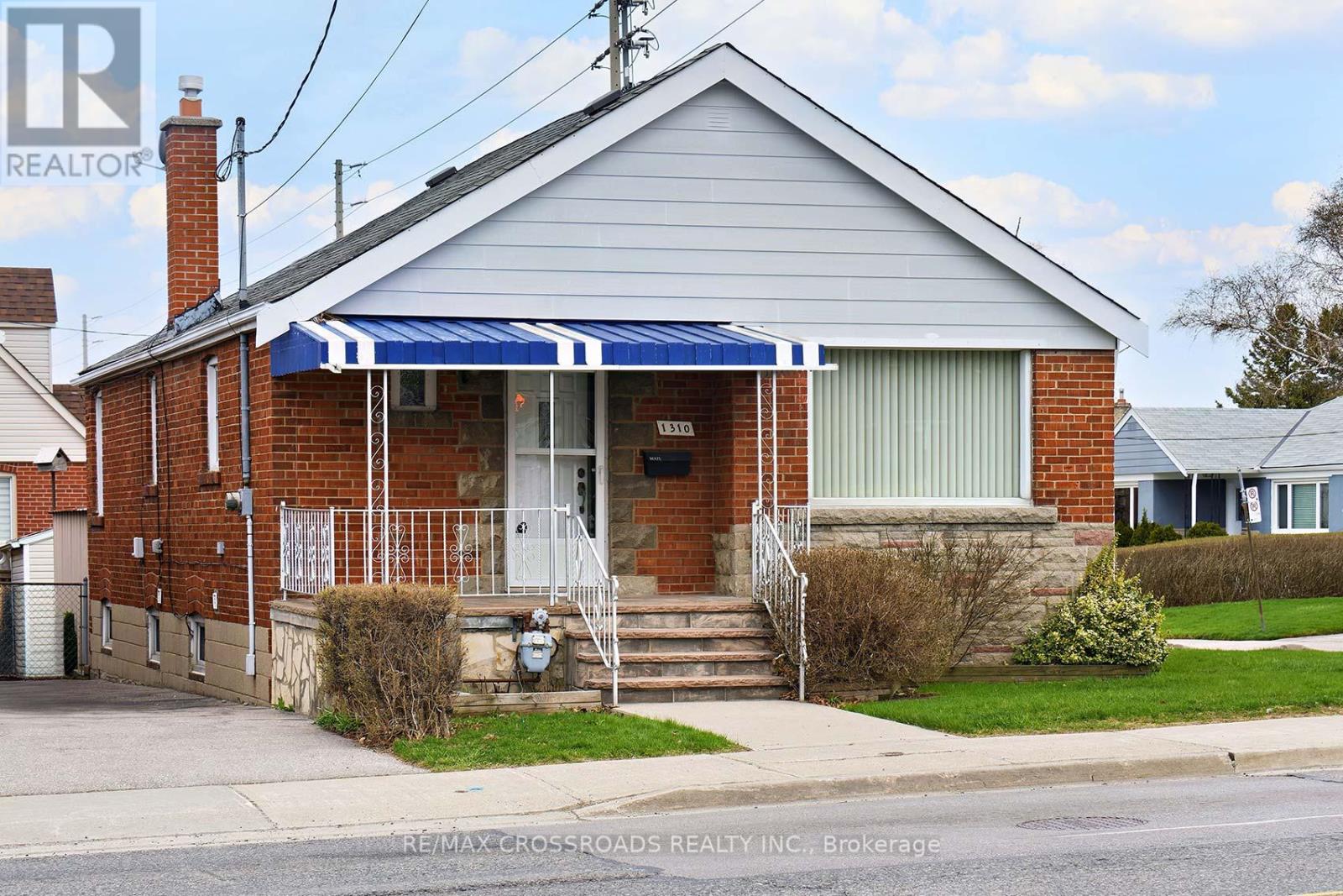 Property at 1310 VICTORIA PARK AVENUE image 1
