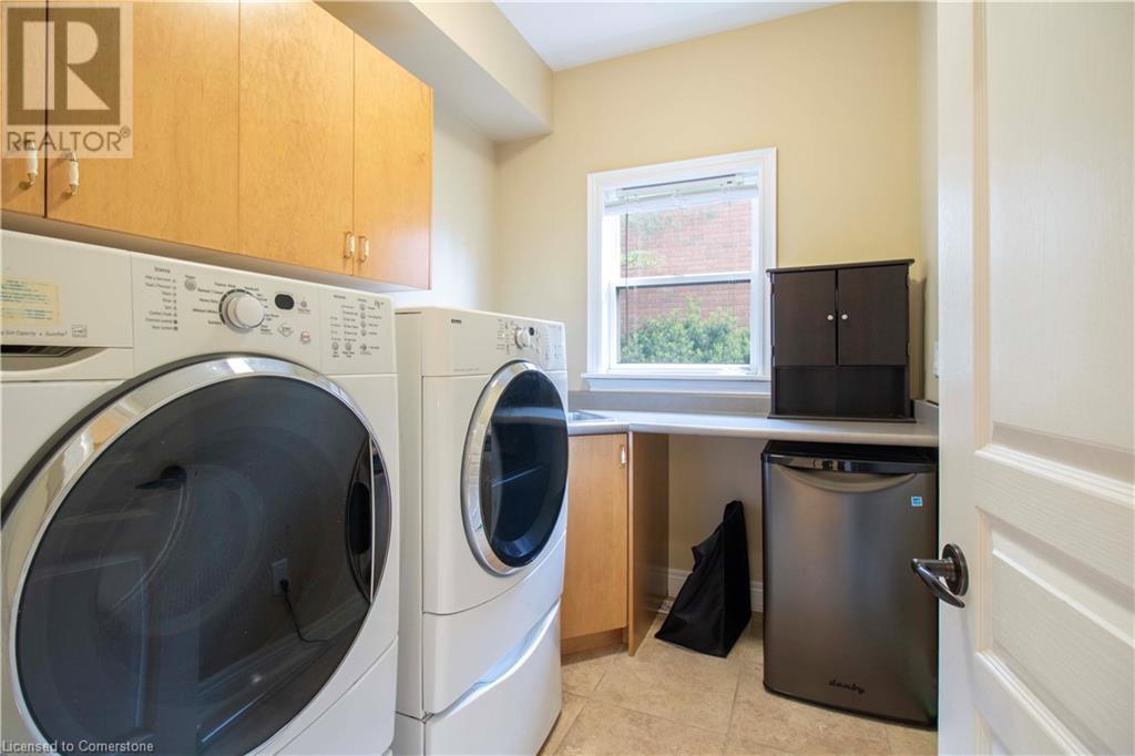 56 April Court, Hamilton, Ontario  L9G 1A1 - Photo 25 - 40722143