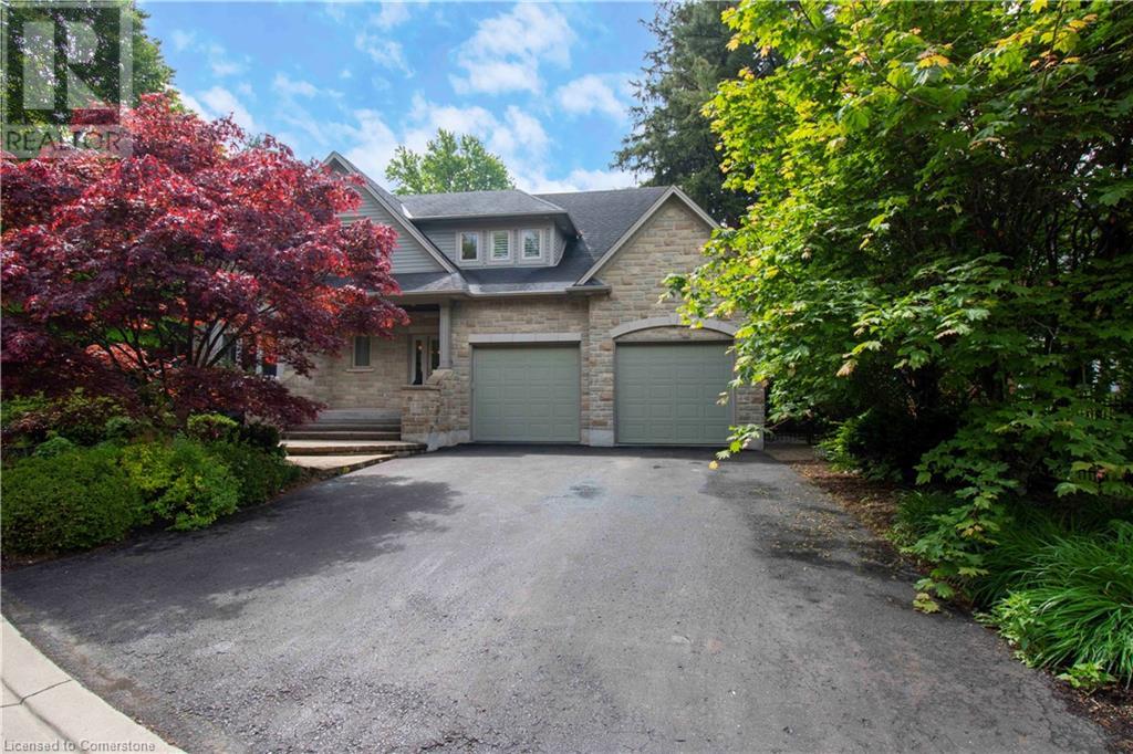 56 April Court, Hamilton, Ontario  L9G 1A1 - Photo 3 - 40722143