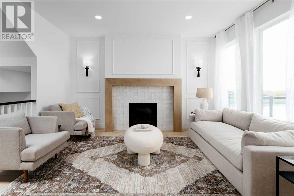Property at 2531 44 Street S image 3
