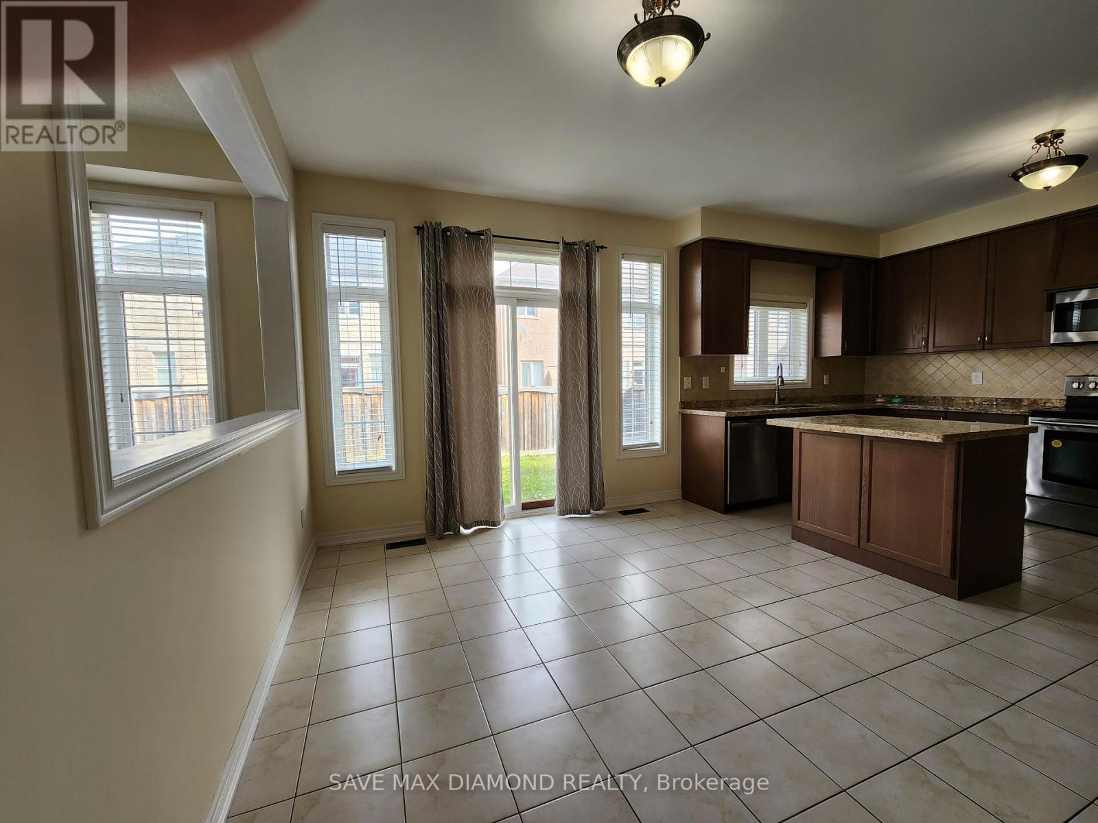 3185 Larry Crescent, Oakville (Go Glenorchy), Ontario  L6M 0T1 - Photo 14 - W12005994