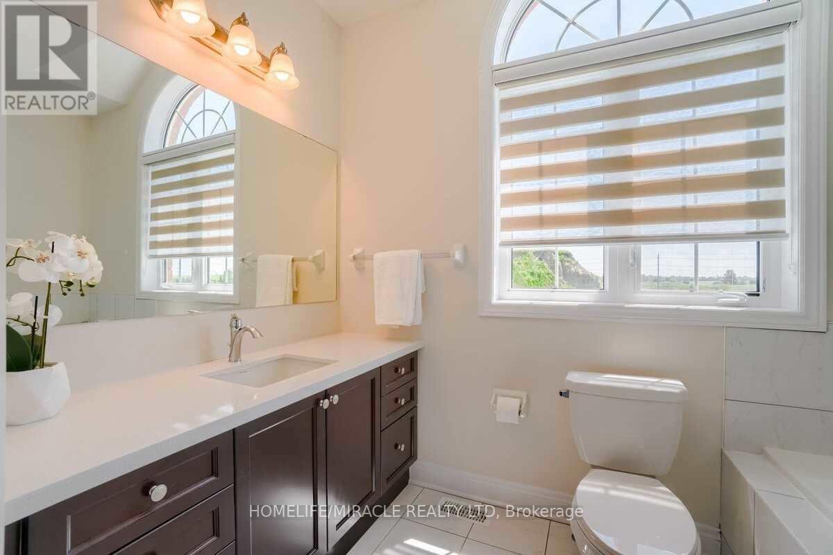 118 Morningside Drive, Halton Hills, Ontario  L7G 0M2 - Photo 14 - W12107902