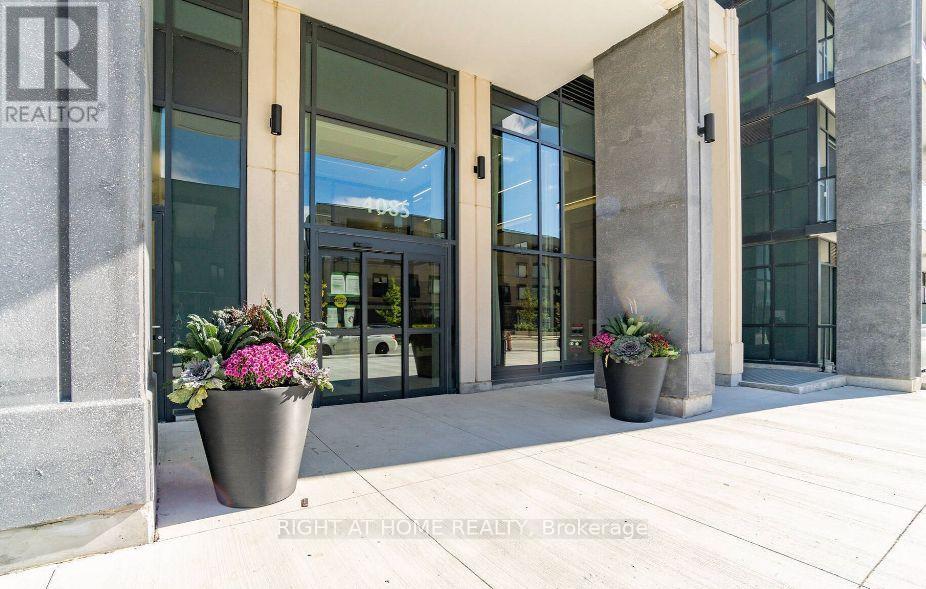 804 - 4085 Parkside Village Drive, Mississauga (City Centre), Ontario  L5B 0K9 - Photo 2 - W12107908