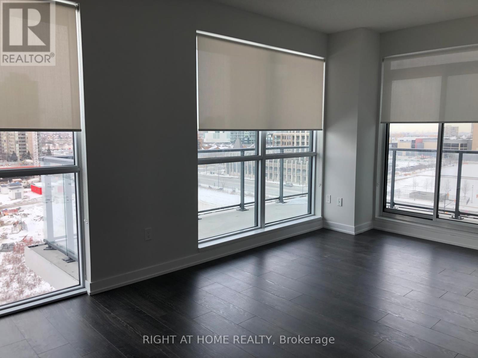 804 - 4085 Parkside Village Drive, Mississauga (City Centre), Ontario  L5B 0K9 - Photo 6 - W12107908