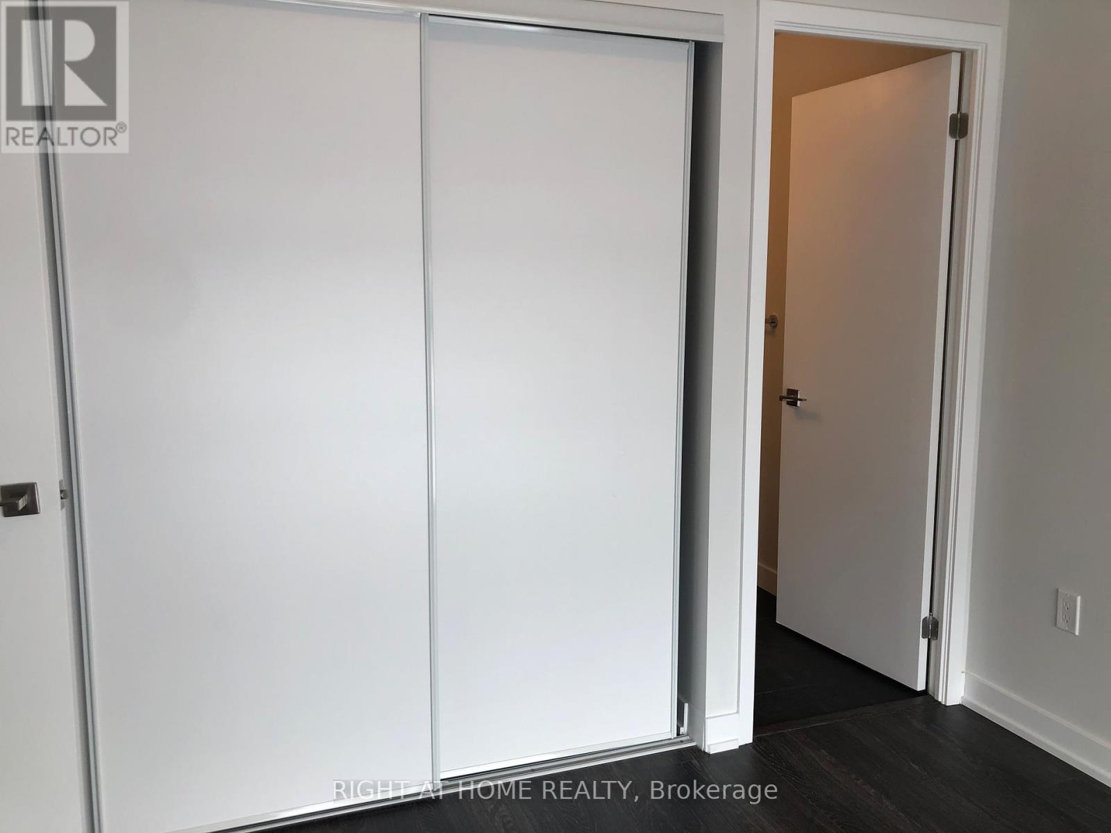 804 - 4085 Parkside Village Drive, Mississauga (City Centre), Ontario  L5B 0K9 - Photo 9 - W12107908