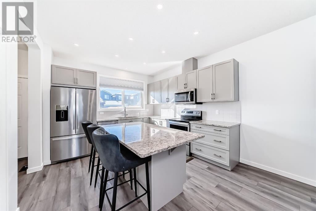 Property at 207 Belmont Boulevard SW image 3