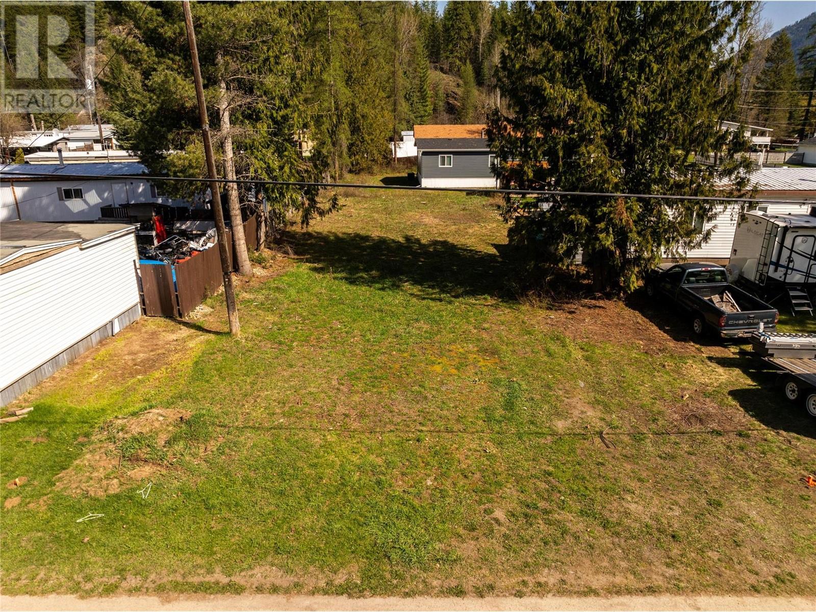 LOT 1 Cady Road, salmo, British Columbia