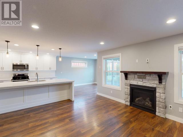 Property at 6621 DRAKE STREET image 3