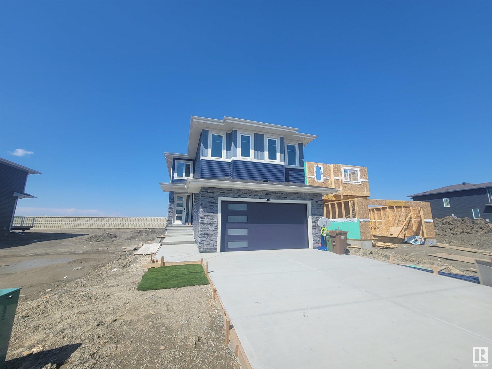 Property at 1 Blackbird Bend image 1