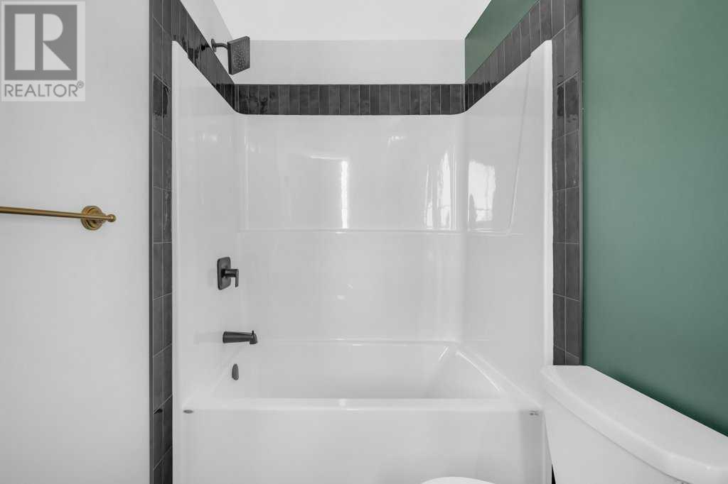 131 Mill Road, Cochrane, Alberta  T4C 3G7 - Photo 20 - A2197672
