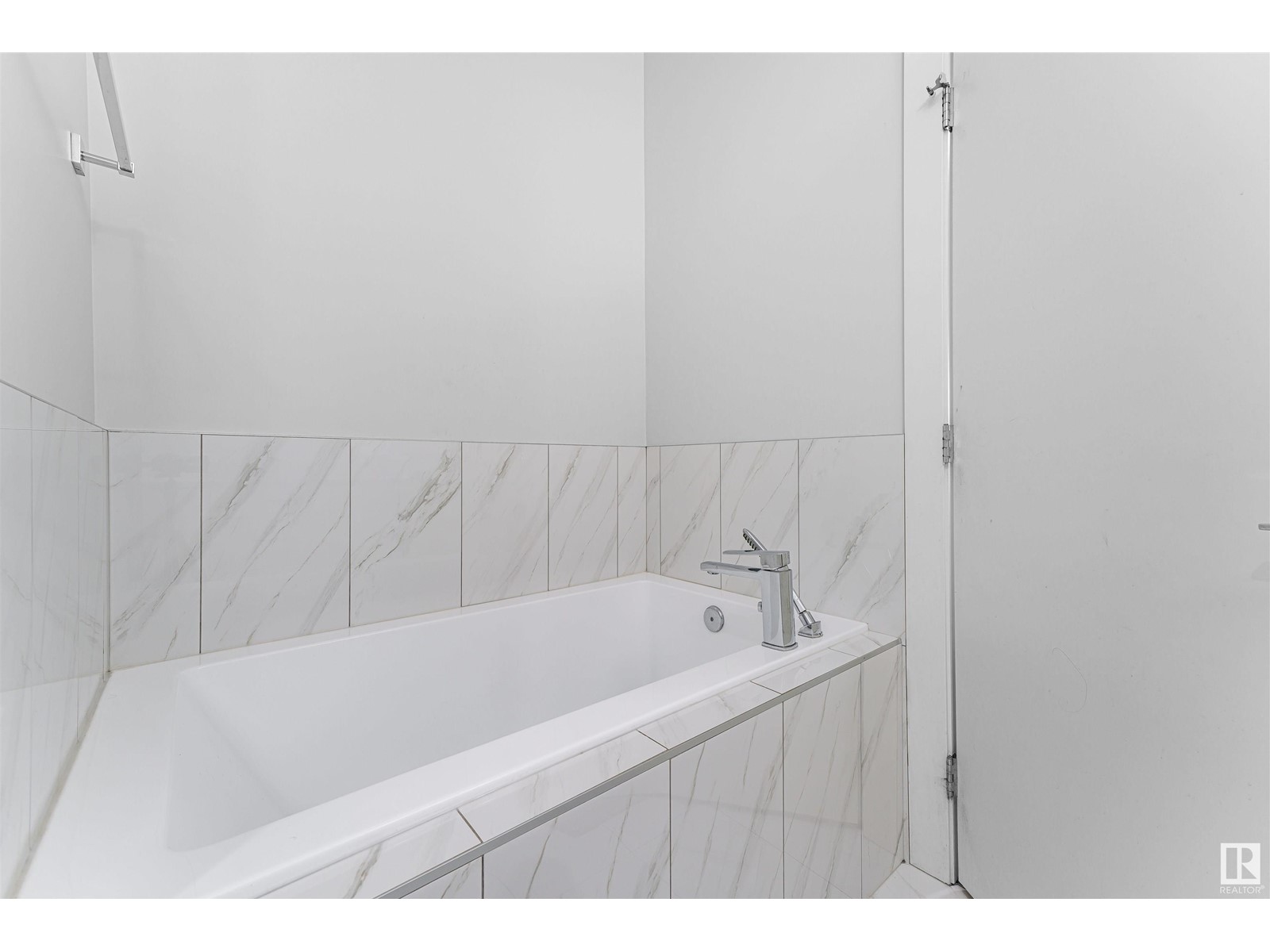 16212 32 Av Sw, Edmonton, Alberta  T6W 4P2 - Photo 25 - E4430460