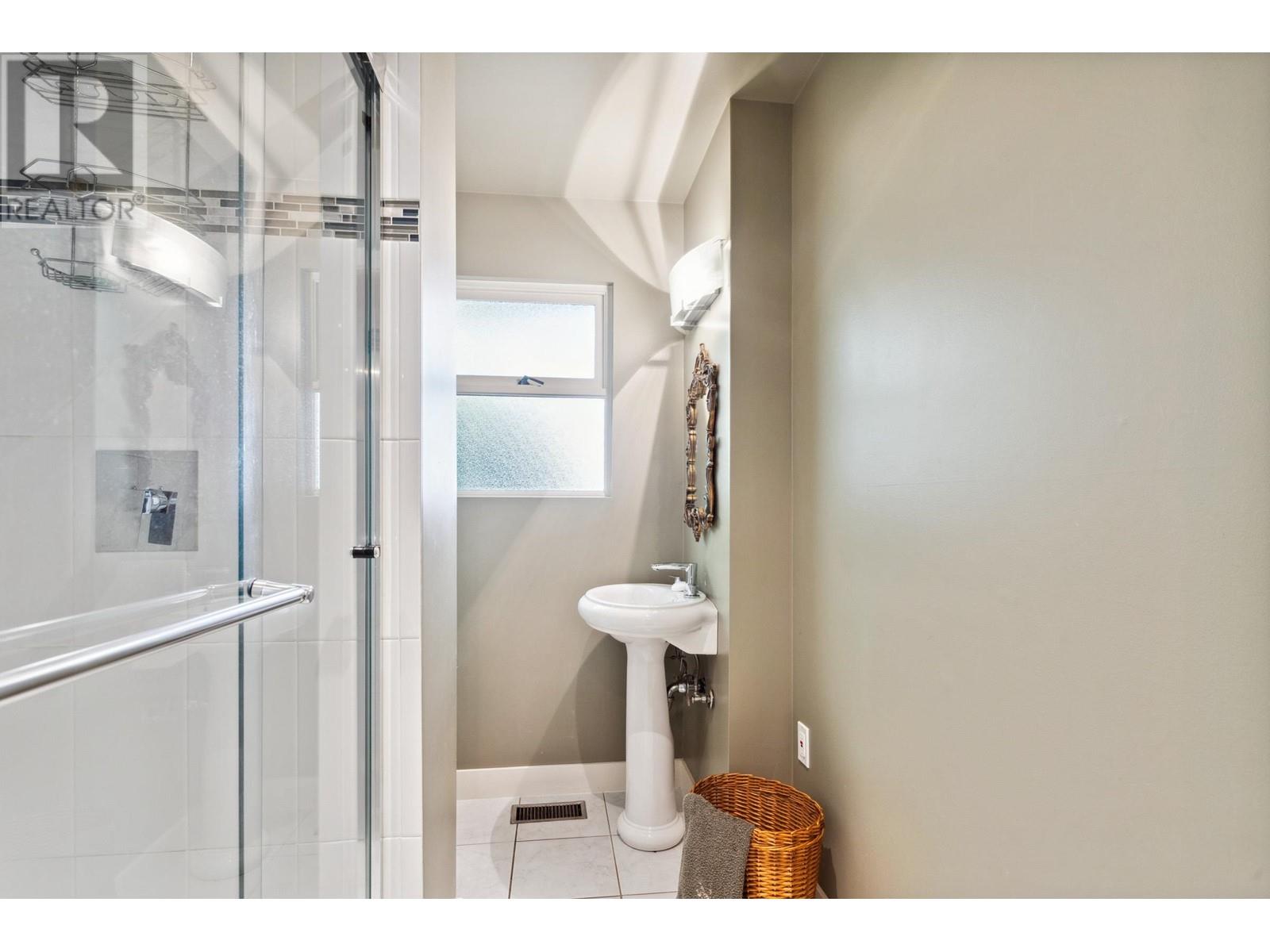 3975 Woodbury Avenue, North Vancouver, British Columbia  V7N 3N4 - Photo 24 - R2994829