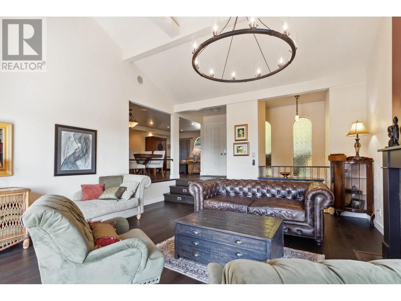 3975 Woodbury Avenue, North Vancouver, British Columbia  V7N 3N4 - Photo 8 - R2994829