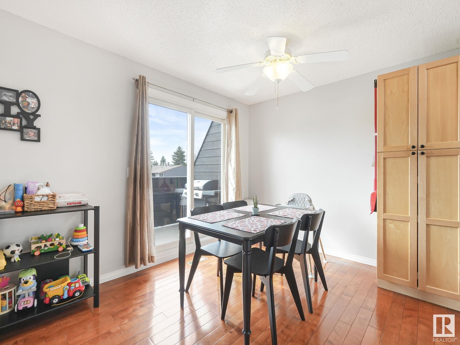 1562 69 St Nw, Edmonton, Alberta  T6K 3R3 - Photo 5 - E4431099