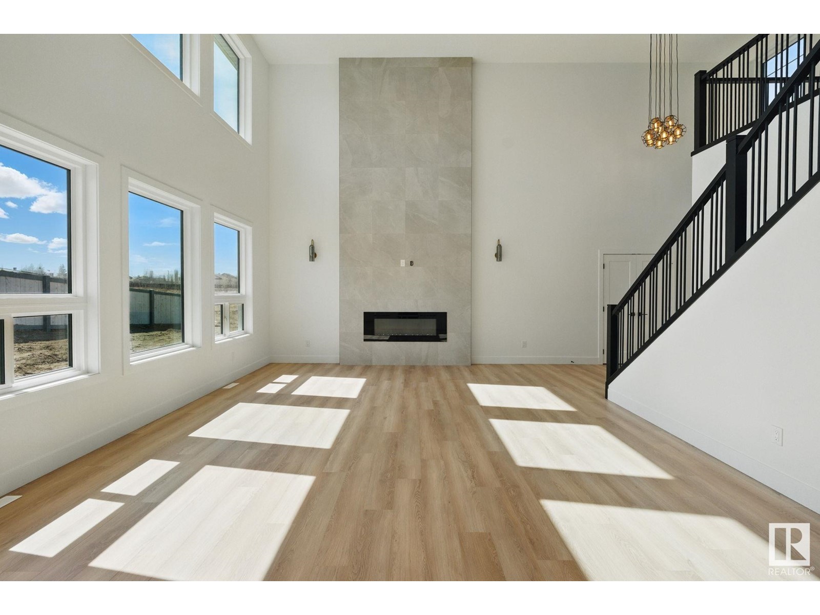 Property at 41 Avonlea WY image 1